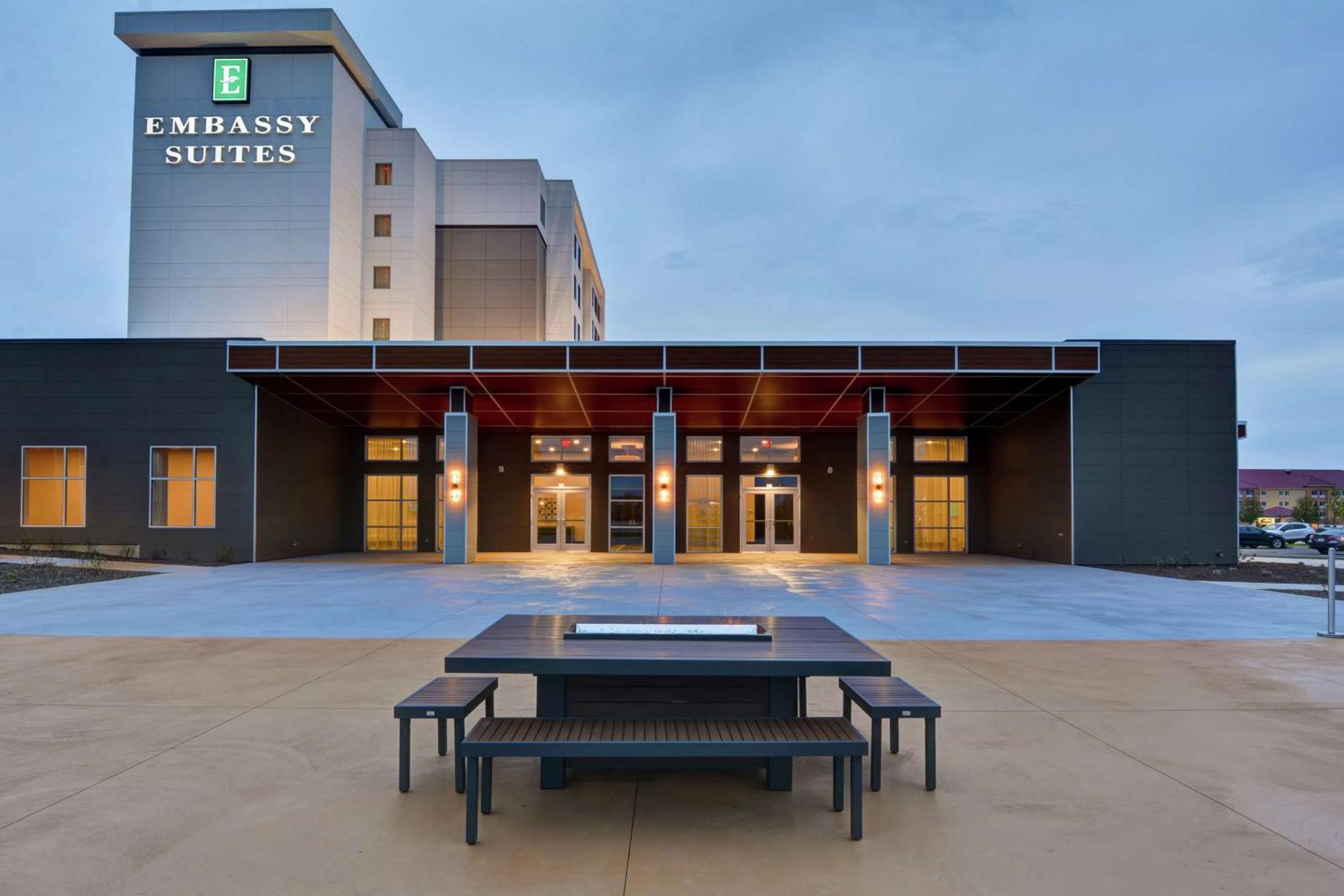 Embassy Suites By Hilton Plainfield Indianapolis Airport Esterno foto